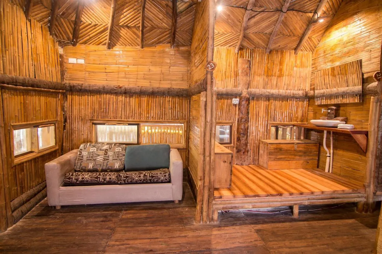 Bambu Gran Palas Hostal Party بيت شباب تولوم