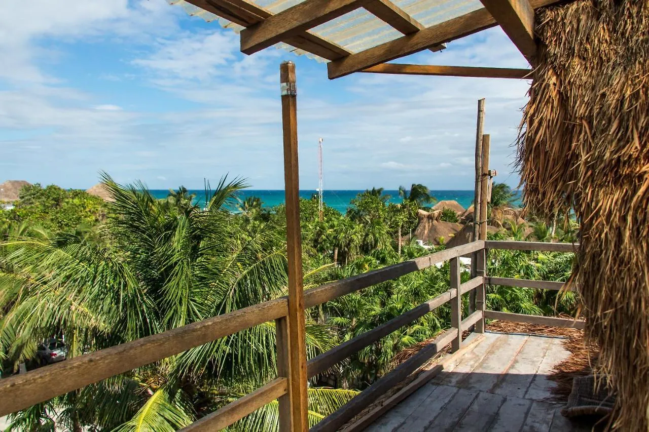 Bambu Gran Palas Hostal Party 0*, Tulum Mexico
